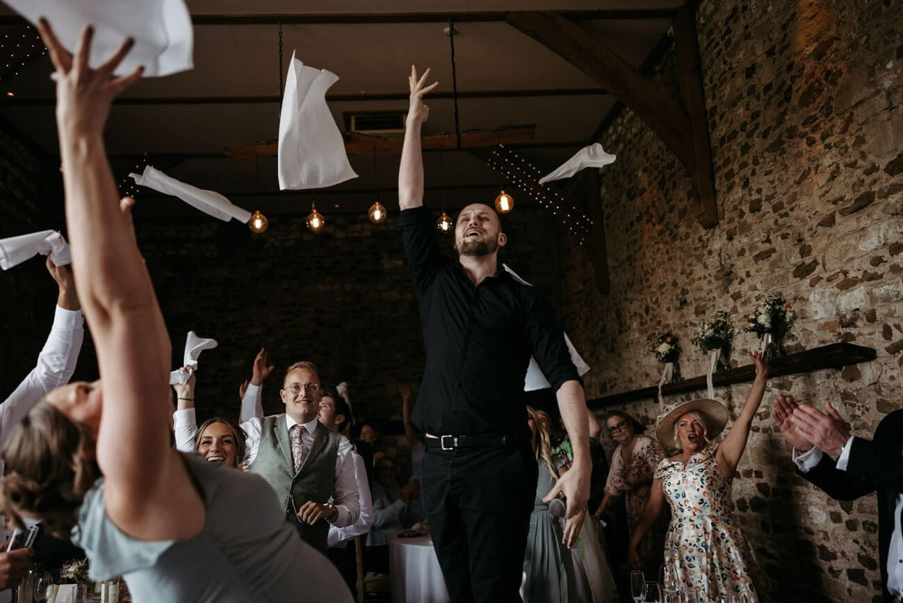 What do singing waiters sing?