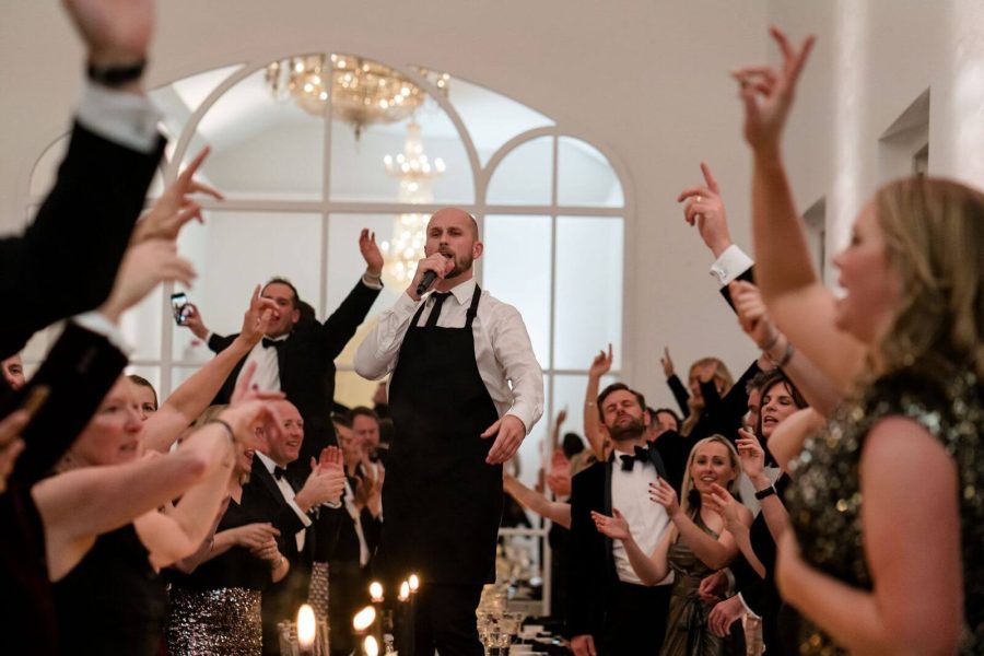 How Singing Waiters Make New Year’s Eve Parties Unforgettable